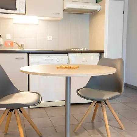 Les Pins Galants Aparthotel 3*