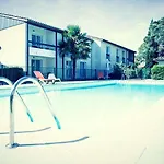 Aparthotel Les Pins Galants 3*