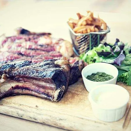 Les Pins Galants Aparthotel