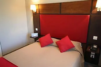 Les Pins Galants 3* Tournefeuille